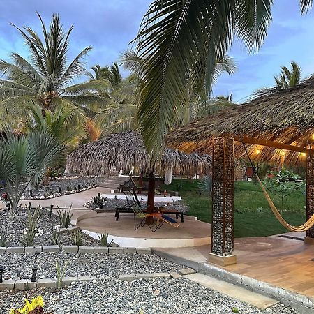 Casa Las Palmas Playa La Saladita 지와타네호 외부 사진