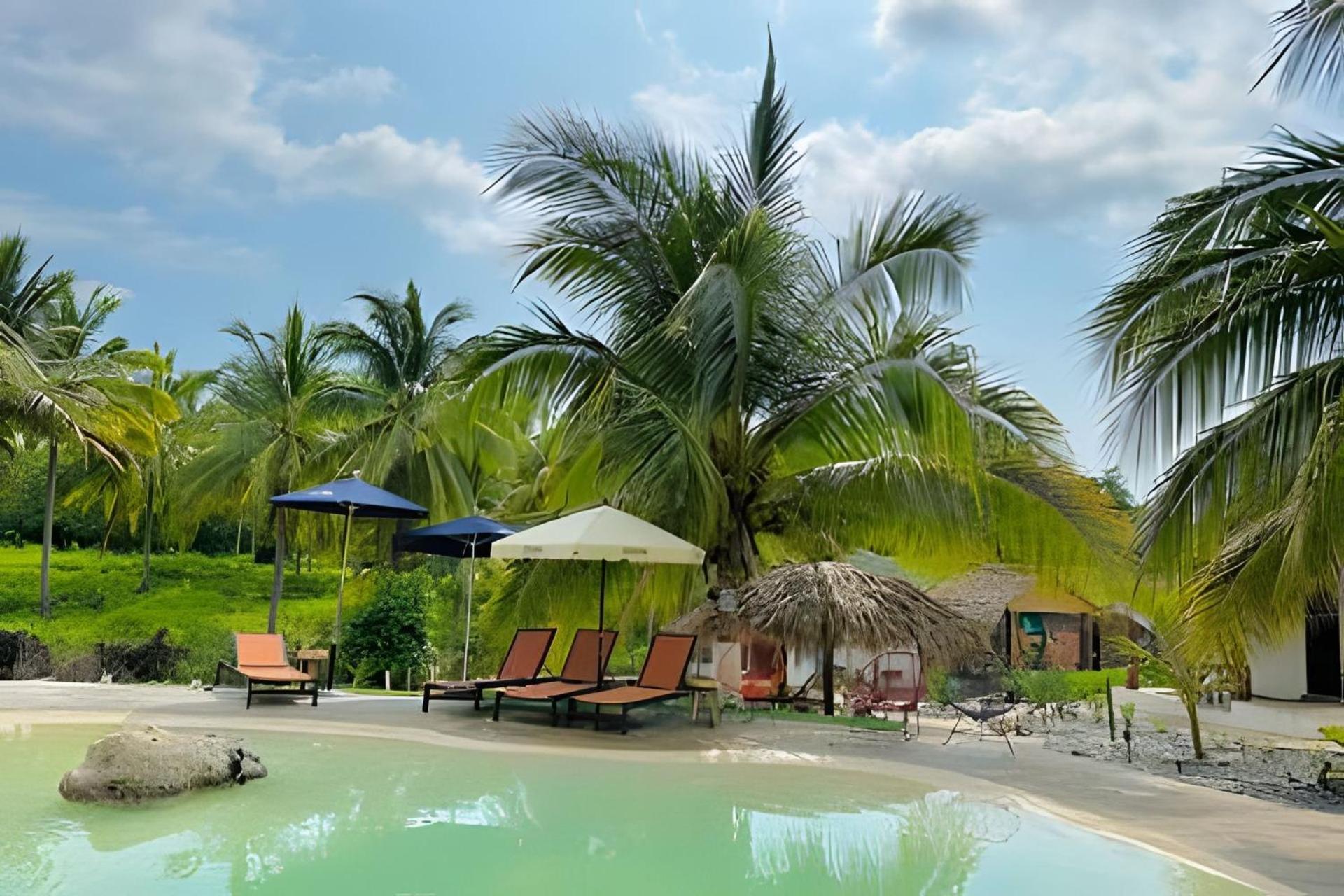 Casa Las Palmas Playa La Saladita 지와타네호 외부 사진