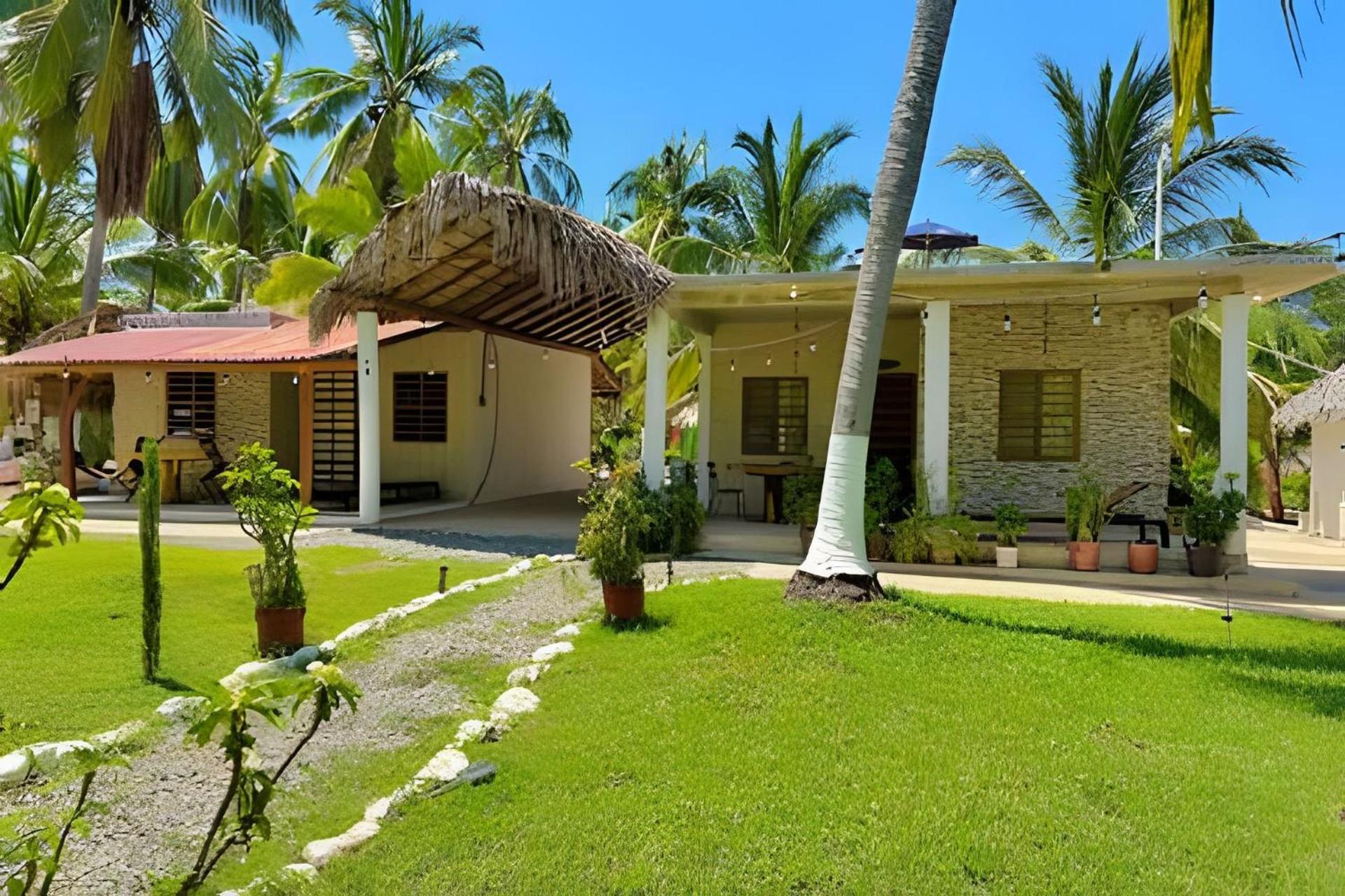 Casa Las Palmas Playa La Saladita 지와타네호 외부 사진