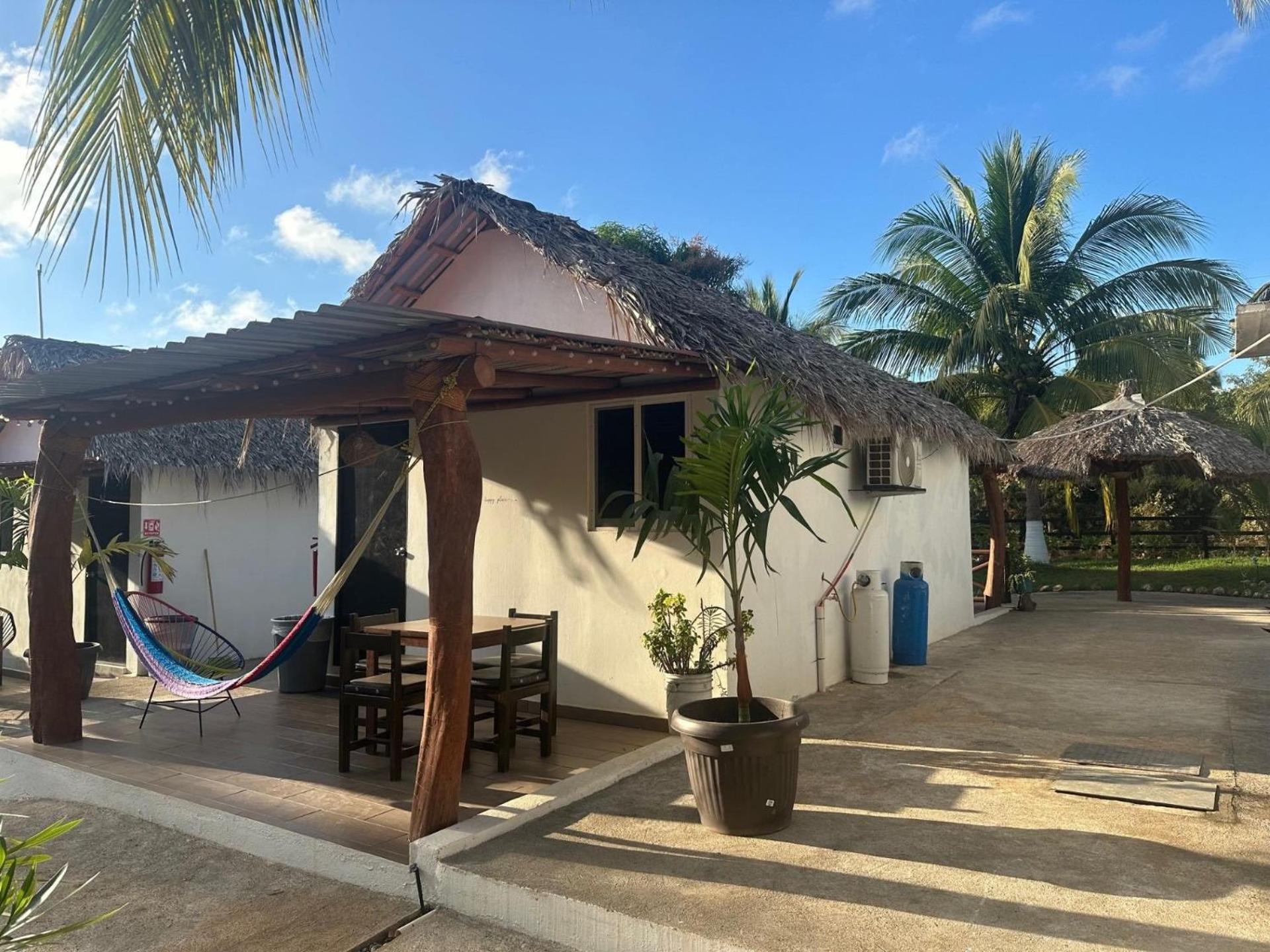 Casa Las Palmas Playa La Saladita 지와타네호 외부 사진